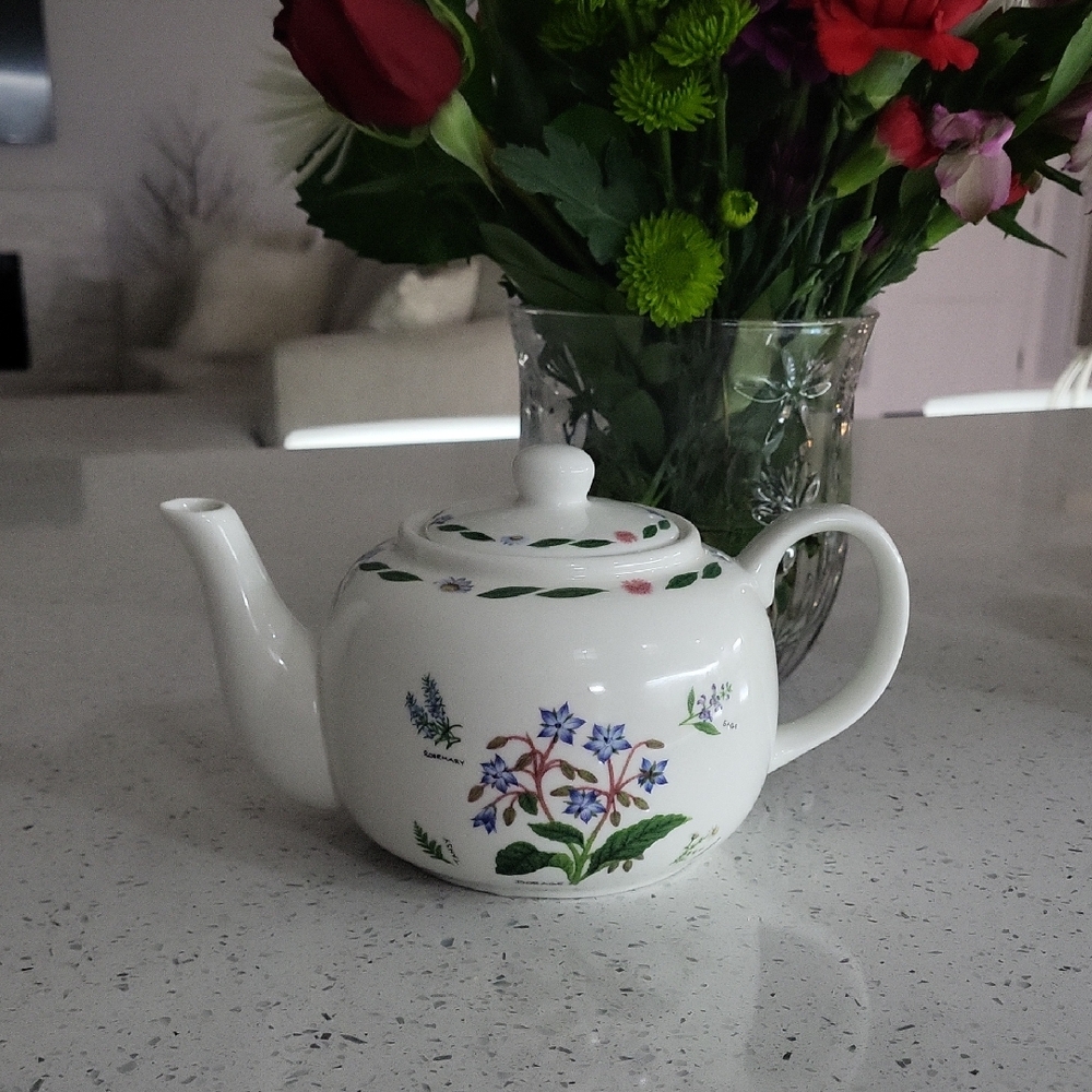 Kent Pottery Teapot